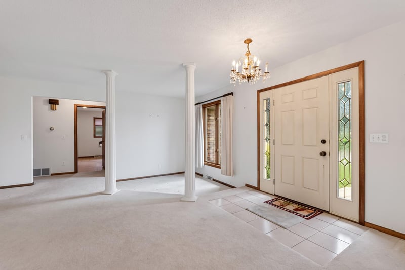 104 5th Ave NW, Spring Grove, MN 55974