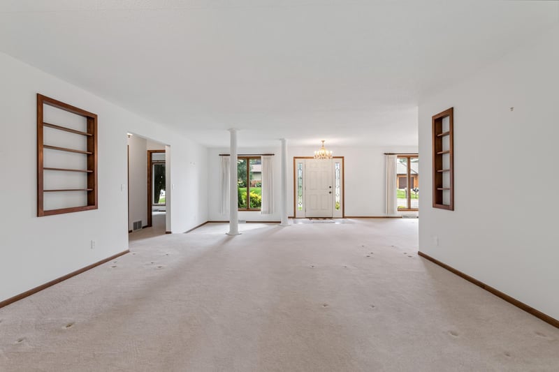 104 5th Ave NW, Spring Grove, MN 55974