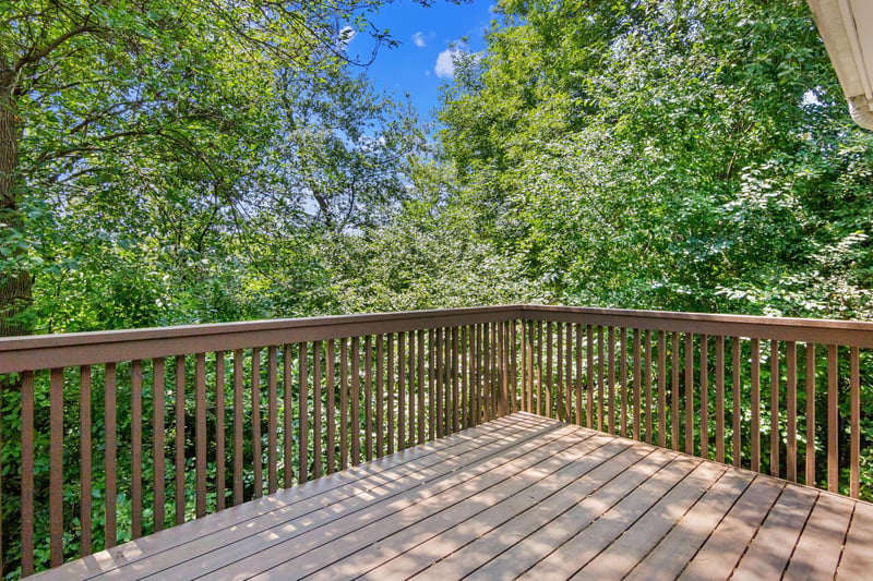 18258 Cascade Dr, Eden Prairie, MN 55347