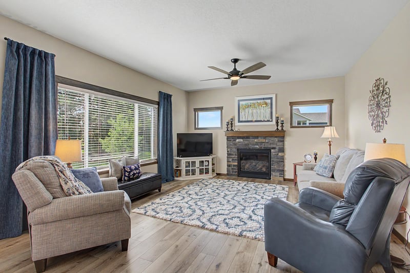 20018 Grouse St NW, Oak Grove, MN 55011