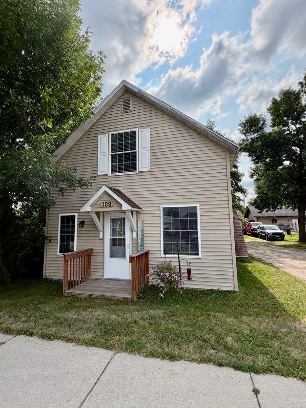 109 Main Ave S, New York Mills, MN 56567