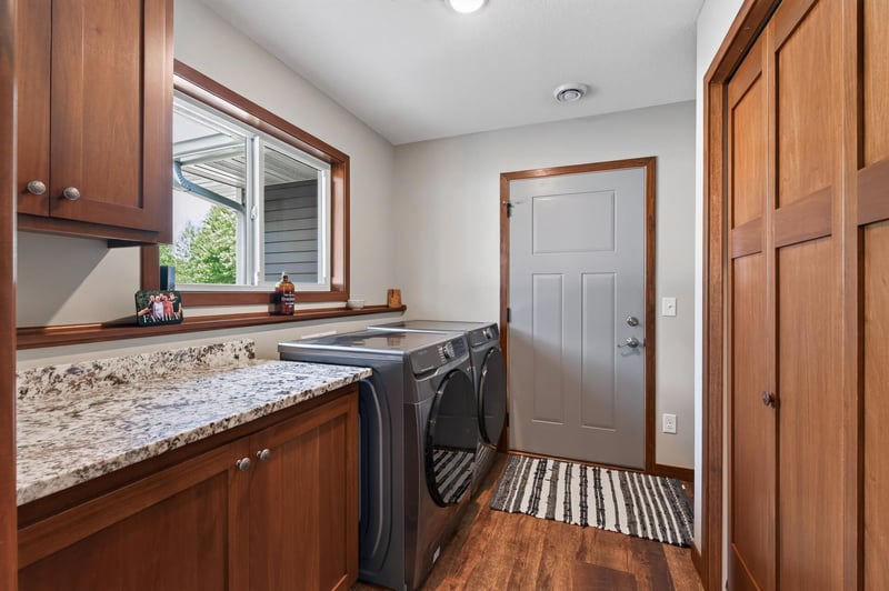 11731 Kings Ln SE, Becker, MN 55308