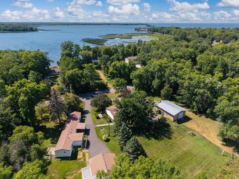 910 Lake Shore Blvd, Wahkon, MN 56386