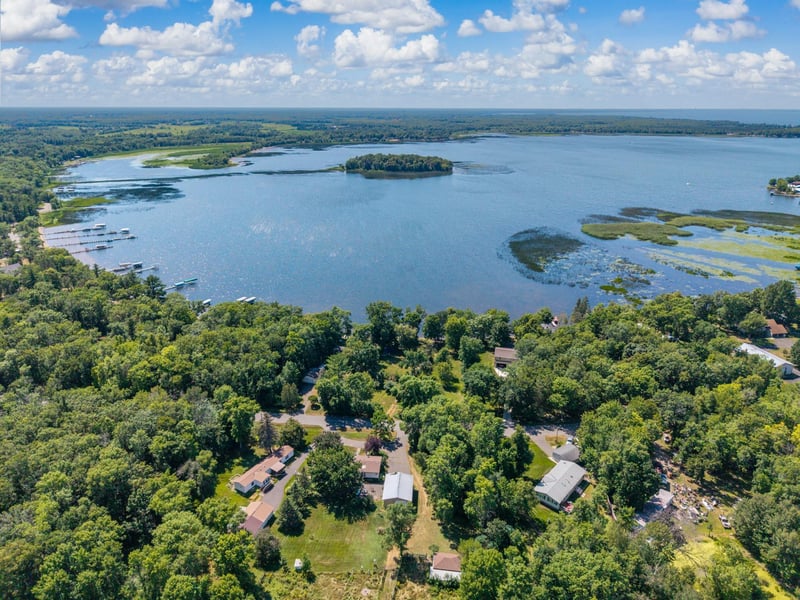 910 Lake Shore Blvd, Wahkon, MN 56386