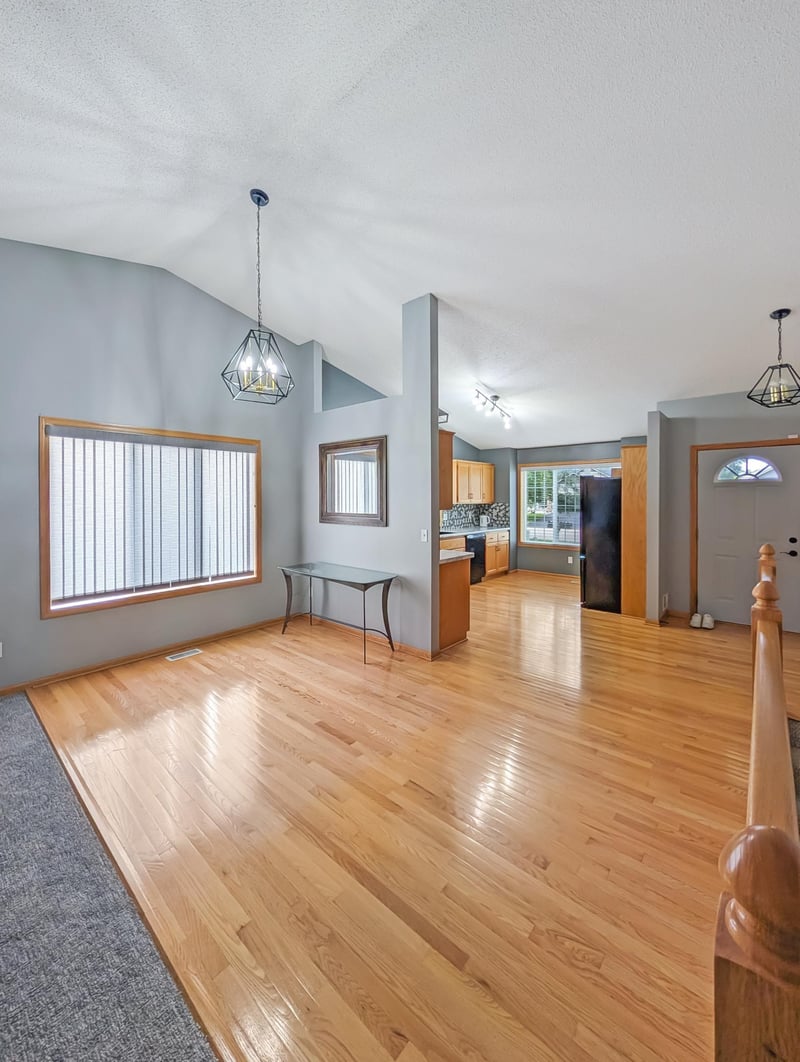 15933 Vale St NW, Andover, MN 55304