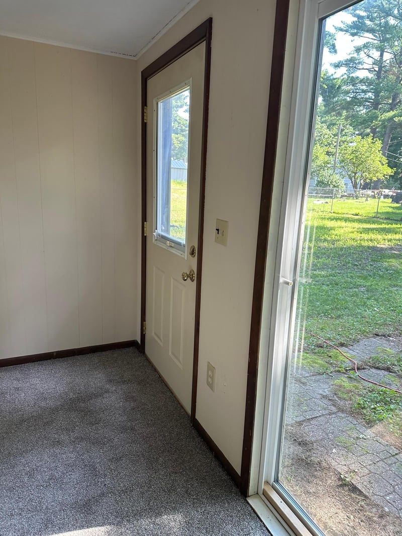 224 Grove Rd, Wyoming, MN 55092