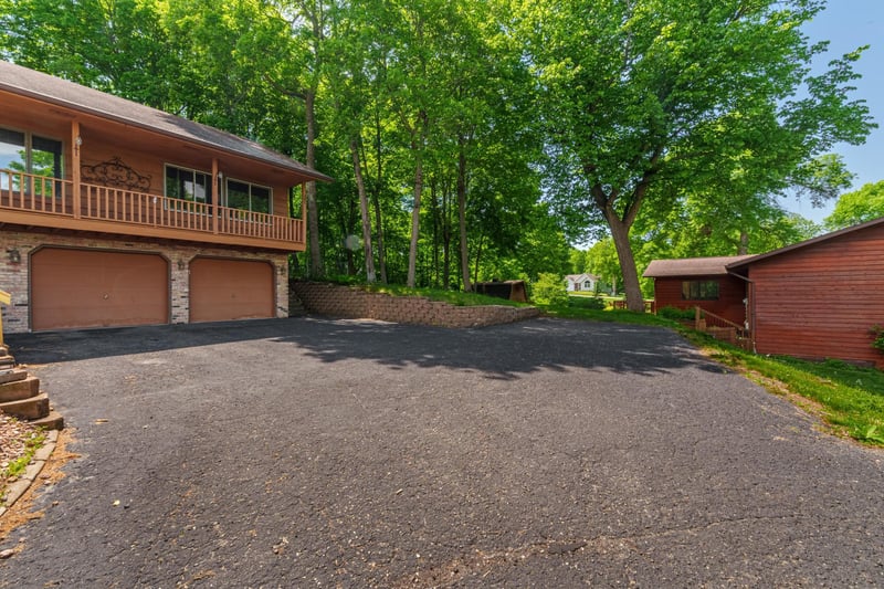 487 Shorewood Dr, Detroit Lakes, MN 56501