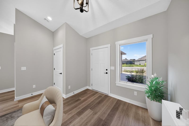 877 Picadilly Ln NW, Rochester, MN 55901