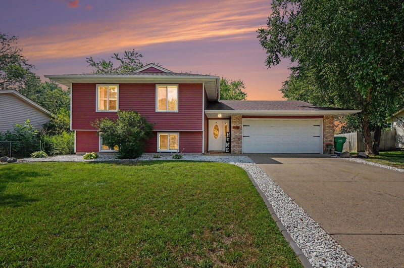 10441 Partridge St NW, Coon Rapids, MN 55433
