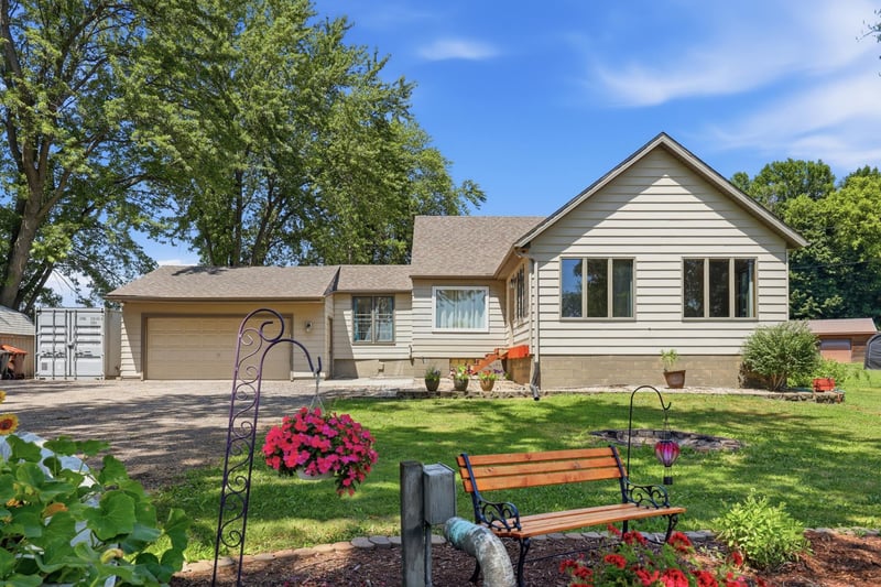 5880 Elder Ave NW, Maple Lake, MN 55358