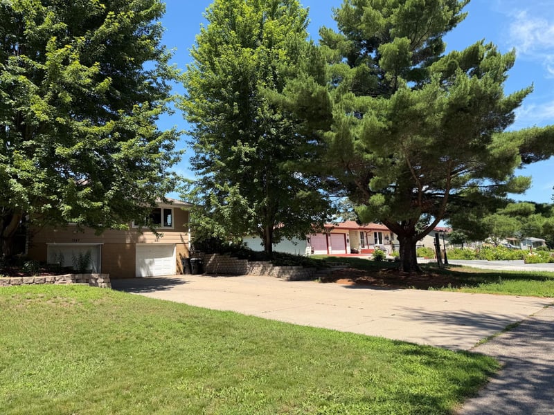 1247 167th Ave NE, Ham Lake, MN 55304