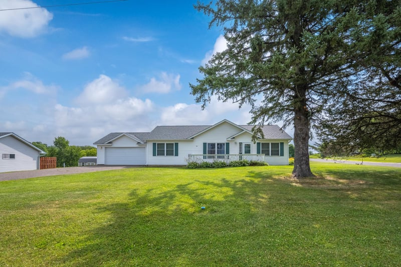 340 Prentice St S, Clayton, WI 54004