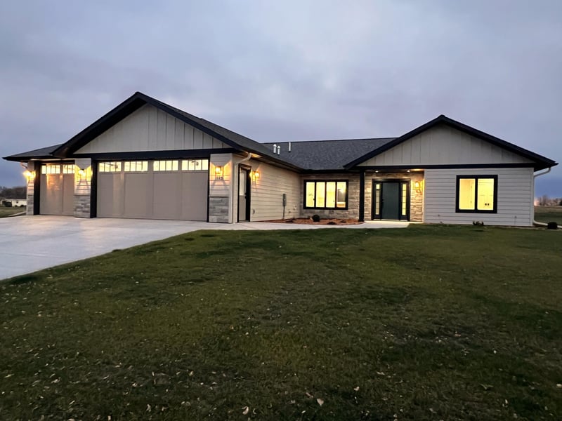 115 Barber Cir, Granite Falls, MN 56241