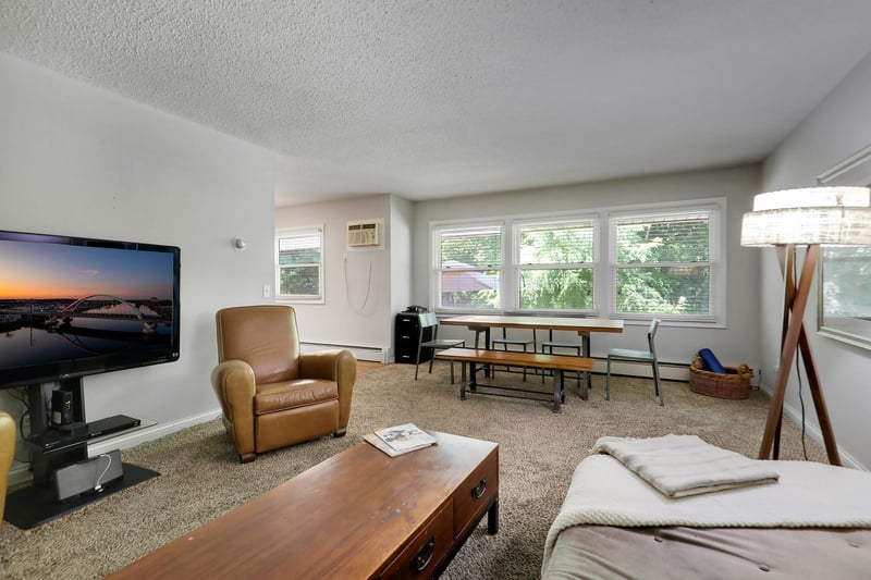 11335 12th Ave N #3, Plymouth, MN 55441