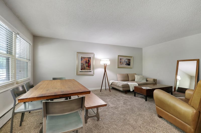 11335 12th Ave N #3, Plymouth, MN 55441