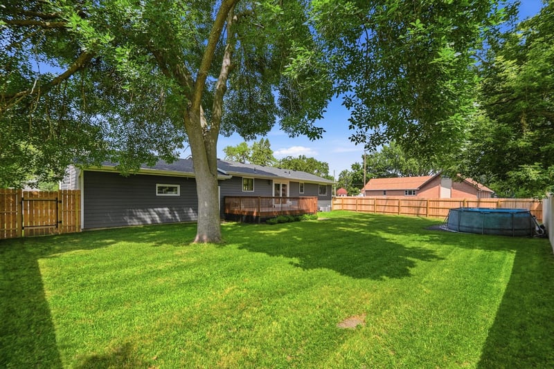 420 1st St N, Dassel, MN 55325