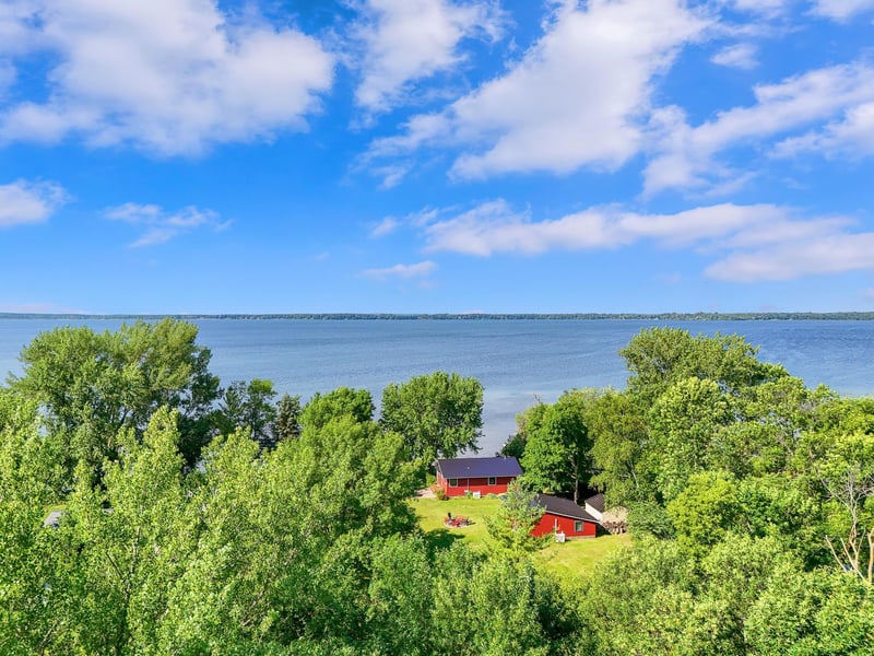 45565 Whispering Sands Ln, Perham, MN 56573