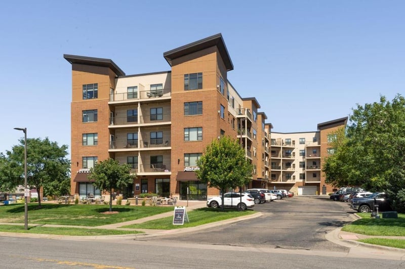 1155 Ford Rd #405, Saint Louis Park, MN 55426