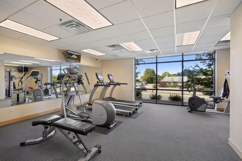 1155 Ford Rd #405, Saint Louis Park, MN 55426