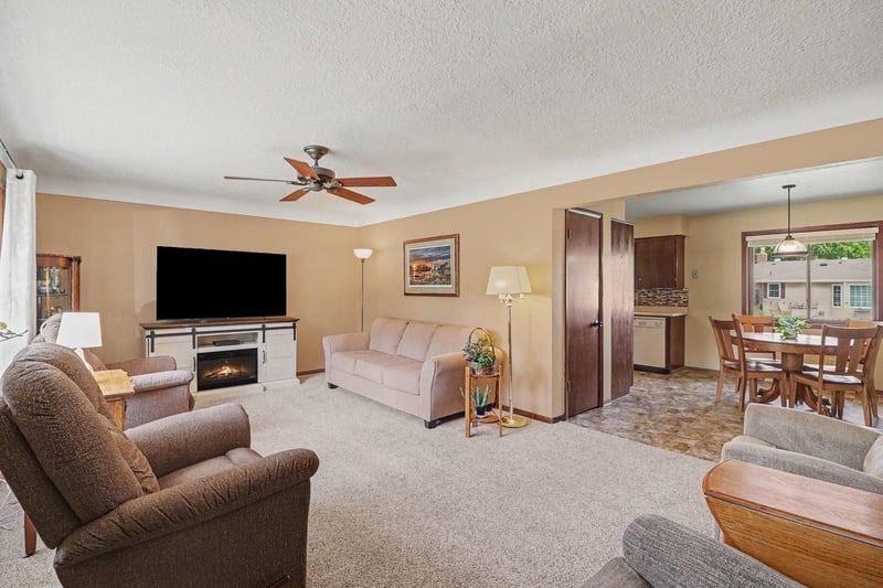 525 21st St, Red Wing, MN 55066
