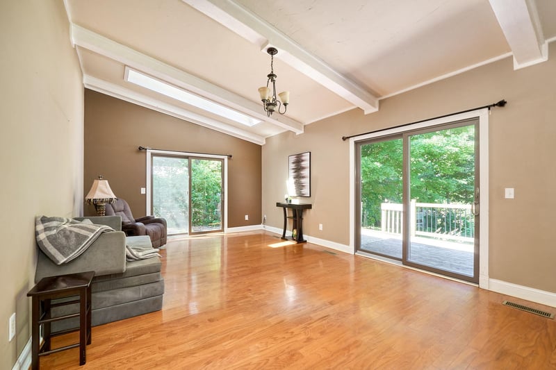 17160 Sunrise Ave SW, Prior Lake, MN 55372