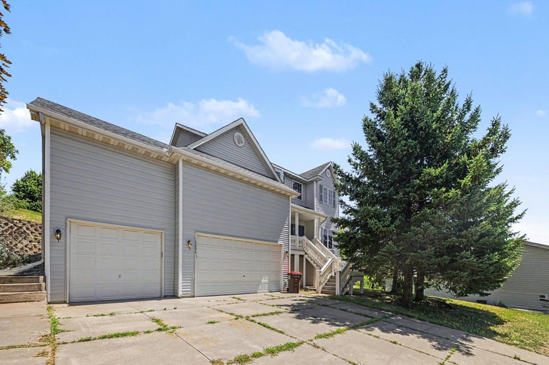 3006 Frank St, Maplewood, MN 55109
