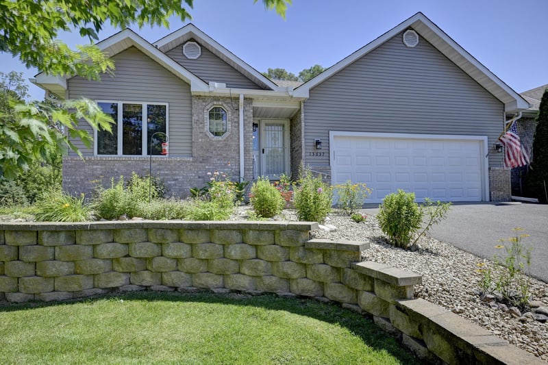 13637 Pierce St NE, Ham Lake, MN 55304