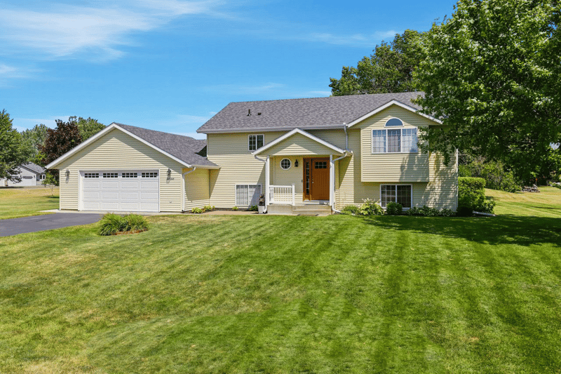 24168 68th Ave, Saint Augusta, MN 56301