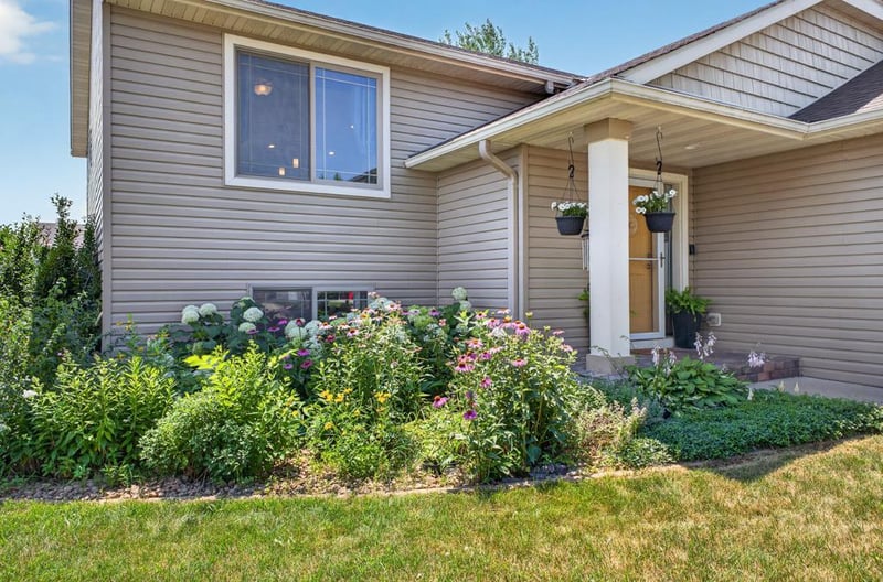 1508 3rd St NW, Kasson, MN 55944