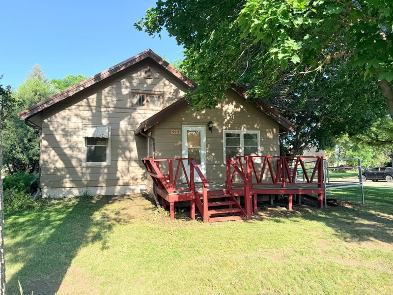 503 2nd Ave NE, Pipestone, MN 56164