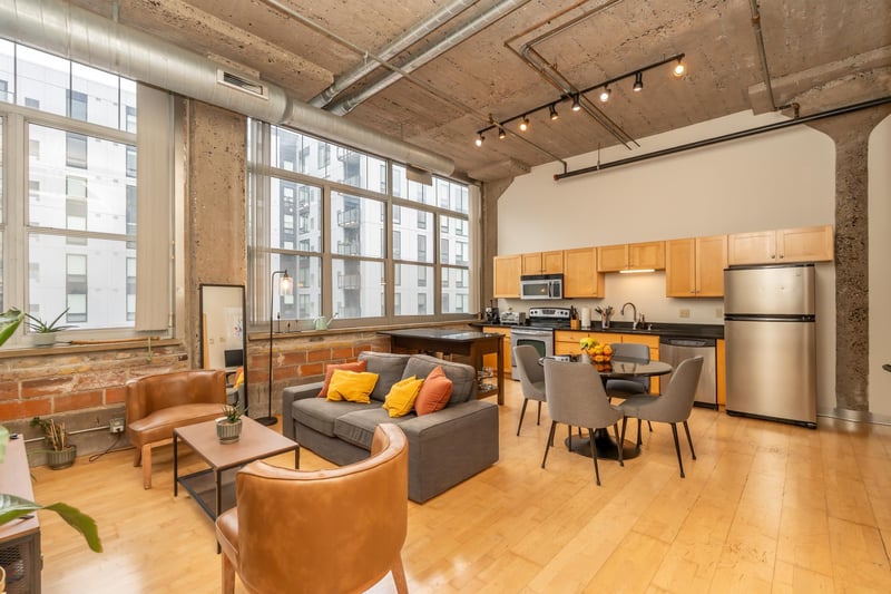 521 S 7th St #508, Minneapolis, MN 55415