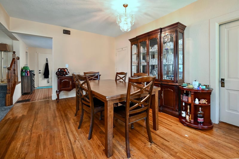 214 E Howard St, Winona, MN 55987