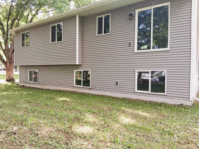 1930 Prospect Dr NE, Saint Cloud, MN 56304