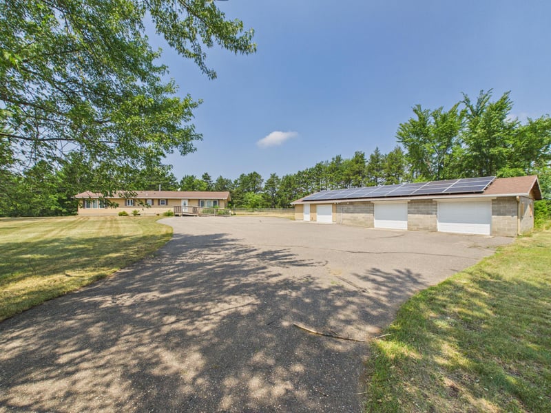 15418 Nature Rd, Royalton, MN 56373