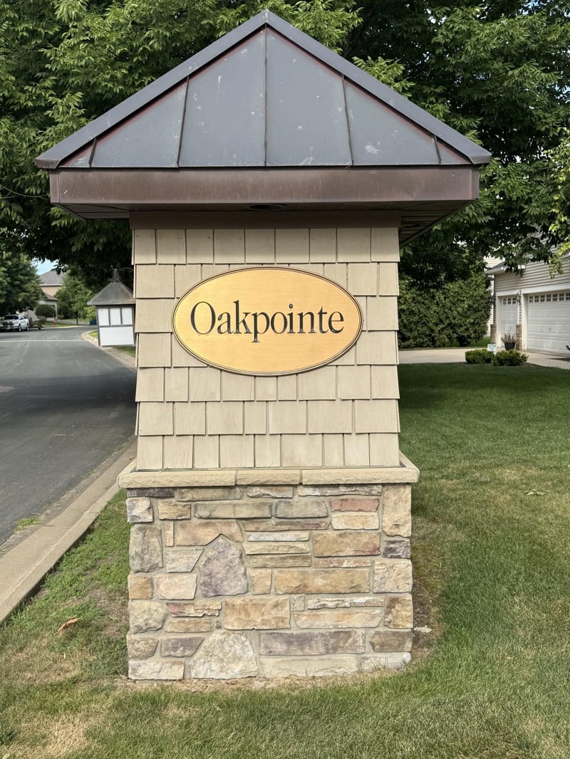 1743 Oakpointe Dr, Waconia, MN 55387