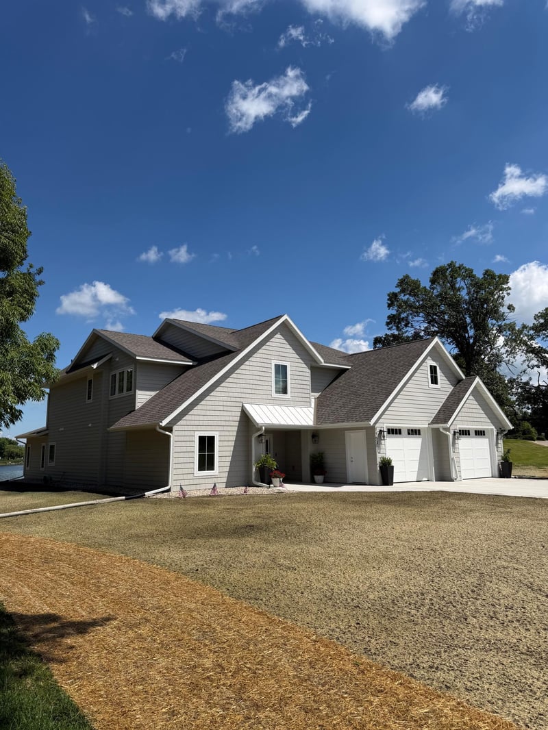1753 Karnis Dr NW, Alexandria, MN 56308