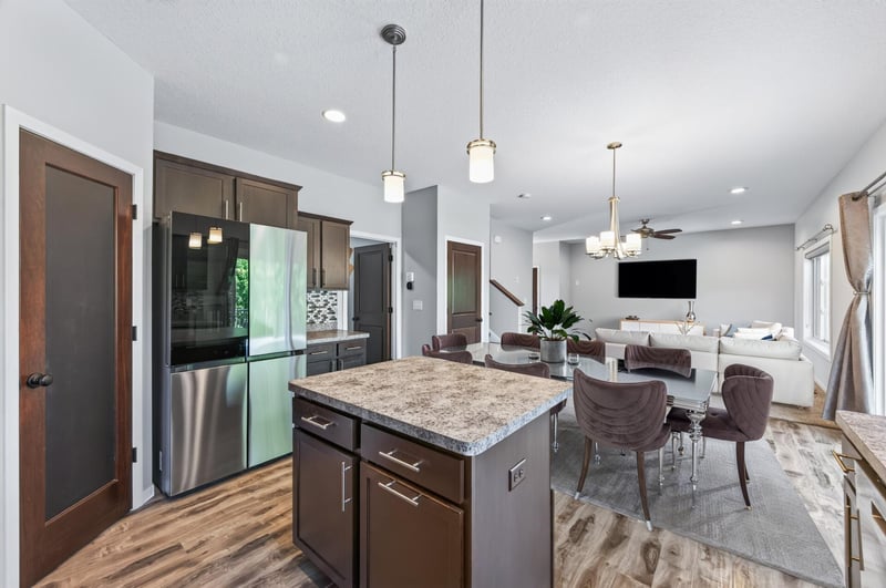 2299 Gall Ave, Maplewood, MN 55109
