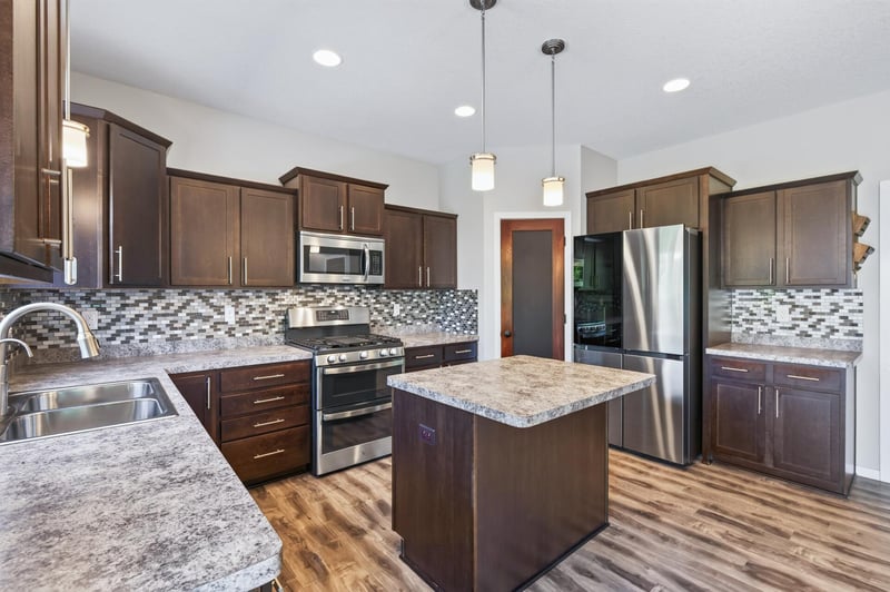 2299 Gall Ave, Maplewood, MN 55109