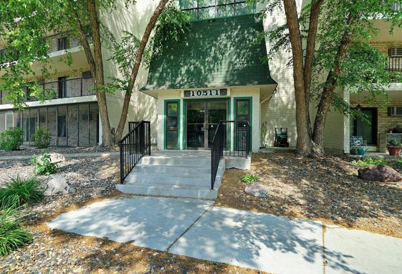 10511 Cedar Lake Rd #503, Hopkins, MN 55305