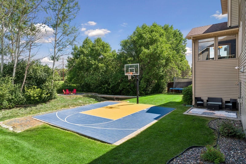 5216 102nd Trl N, Brooklyn Park, MN 55443