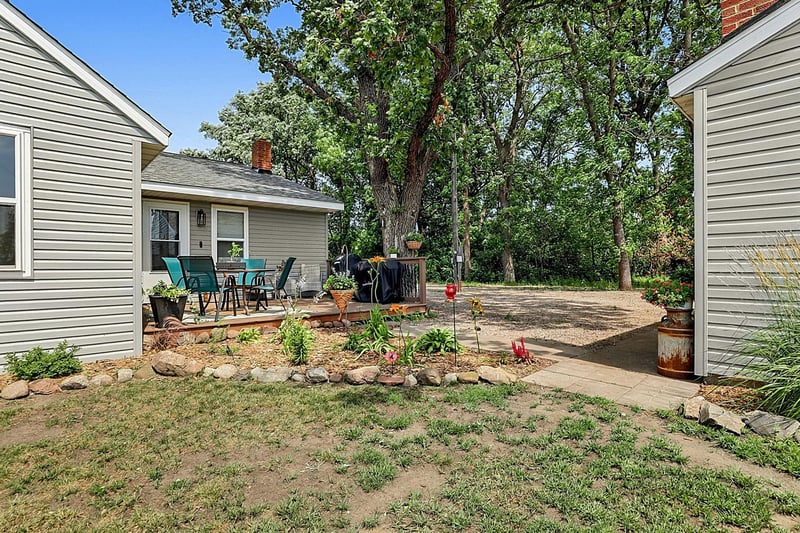 245 W Centre St, Royalton, MN 56373