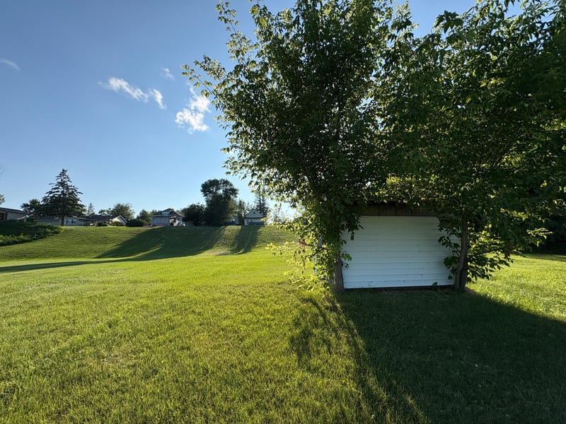 502 1st Ave SE, Baudette, MN 56623