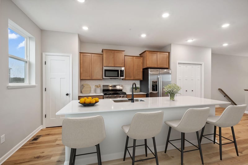 10366 Birchwood Cir, Victoria, MN 55318
