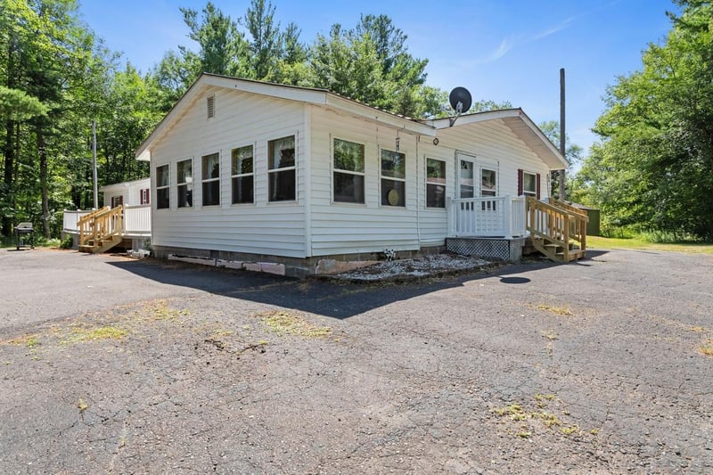 39687 30th Ave, Wahkon, MN 56386