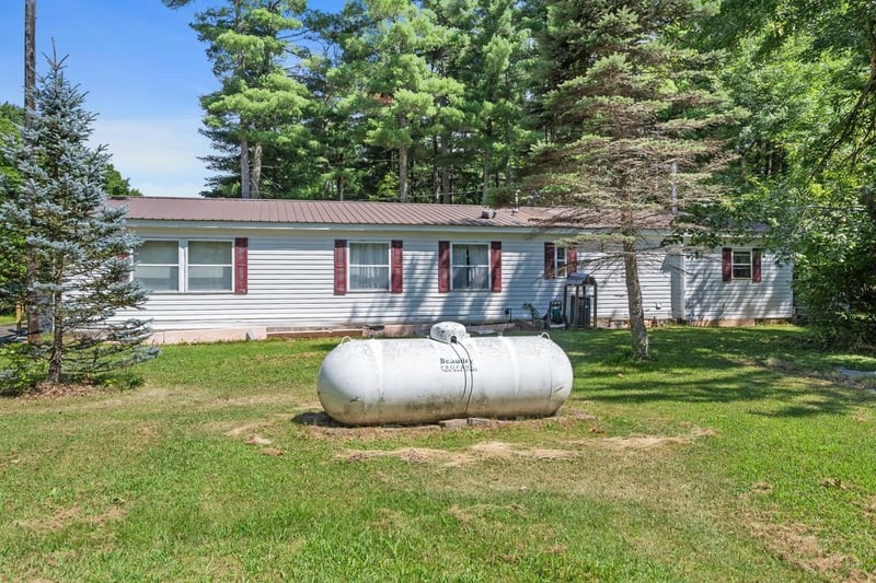 39687 30th Ave, Wahkon, MN 56386