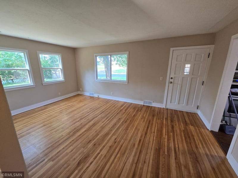 1020 Evergreen Ln N, Plymouth, MN 55441