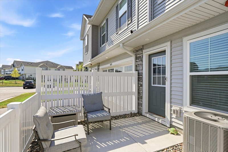 14933 Archdale Ln, Rosemount, MN 55068