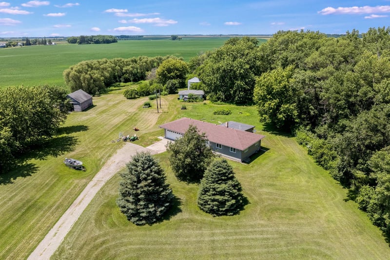 23265 445th Ave, Delavan, MN 56023