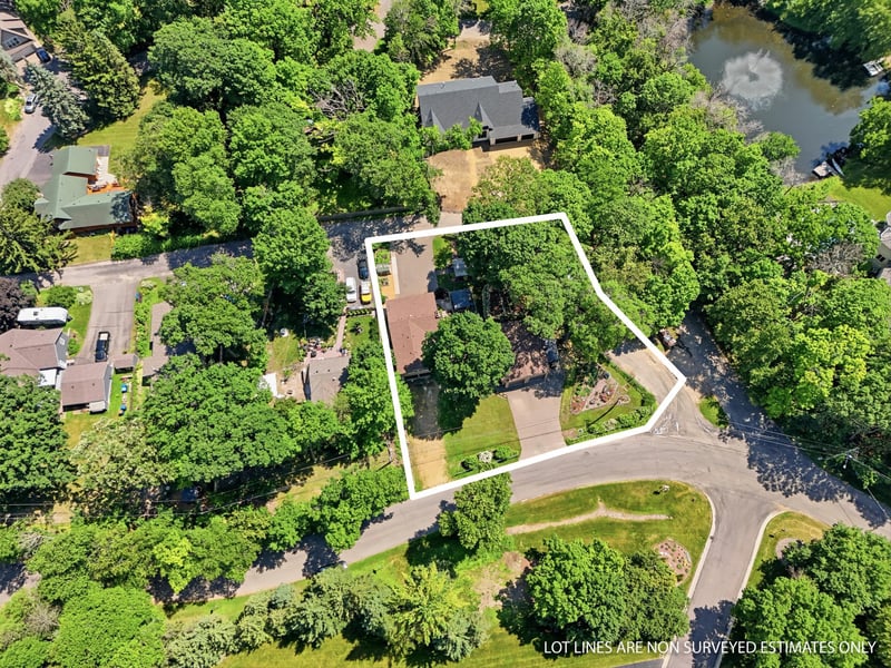 175 Tonka Bay Rd, Excelsior, MN 55331