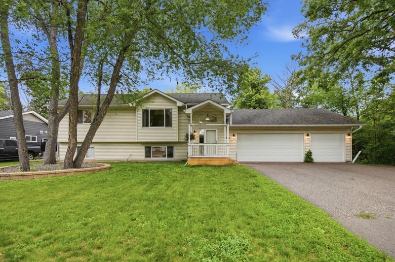 23131 Butterfield Dr NW, Saint Francis, MN 55070
